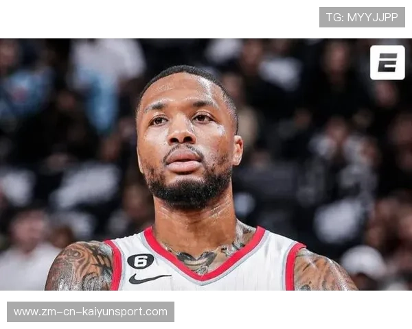 利拉德弧顶三分稳稳命中，开拓者稳定推进